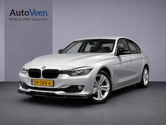 BMW 3-serie - 320i High Executive (GROOT NAVI, H&K AUDIO, STOELVERWARMING, CRUISE)