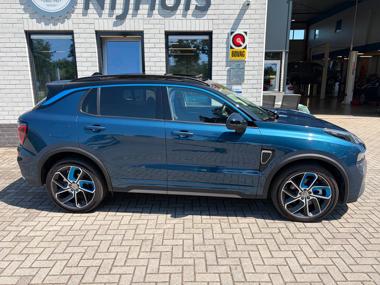 Lynk & Co 01 - 1.5 / Climate Controle / 360 Camera / Carplay / Add. Cruise / PDC V+A / Panorama dak / Tel - AutoWereld.nl