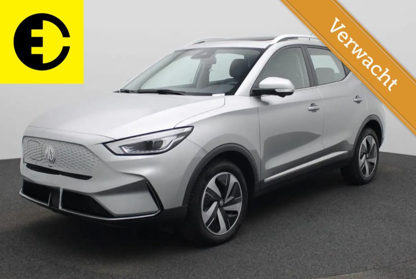MG ZS - EV Long Range Luxury 70 kWh | SOH 94,1% | Schuif\kantel dak | Leder | Cruise - AutoWereld.nl