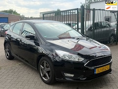 Ford Focus - 1.0 Lease Edition Start stop zeer netjes navigatie cruis control parkeer sensor airco