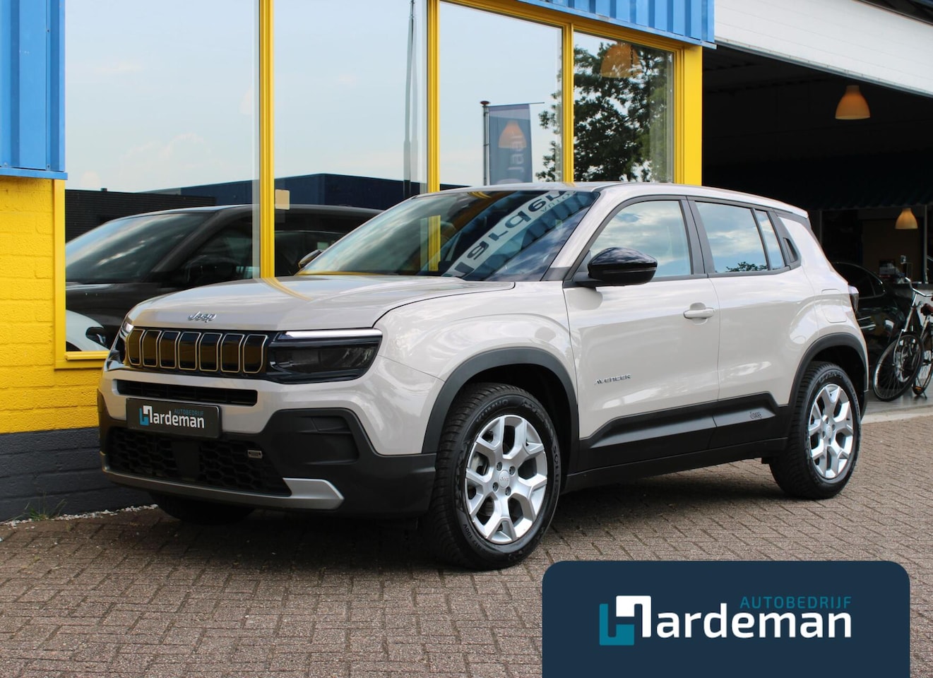 Jeep Avenger - 1.2 Altitude Navi JBL Carplay - AutoWereld.nl