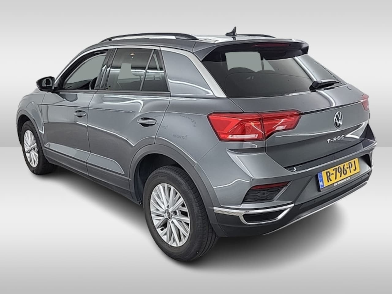 Volkswagen T-Roc - 1.0 TSI Style 2e-Eig. & Keurig-Onderh. BOVAG-Garantie. NL-Auto. - AutoWereld.nl
