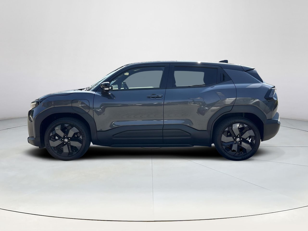 Toyota Urban Cruiser - Executive 61 kWh | € 3.000 extra inruilwaarde | - AutoWereld.nl