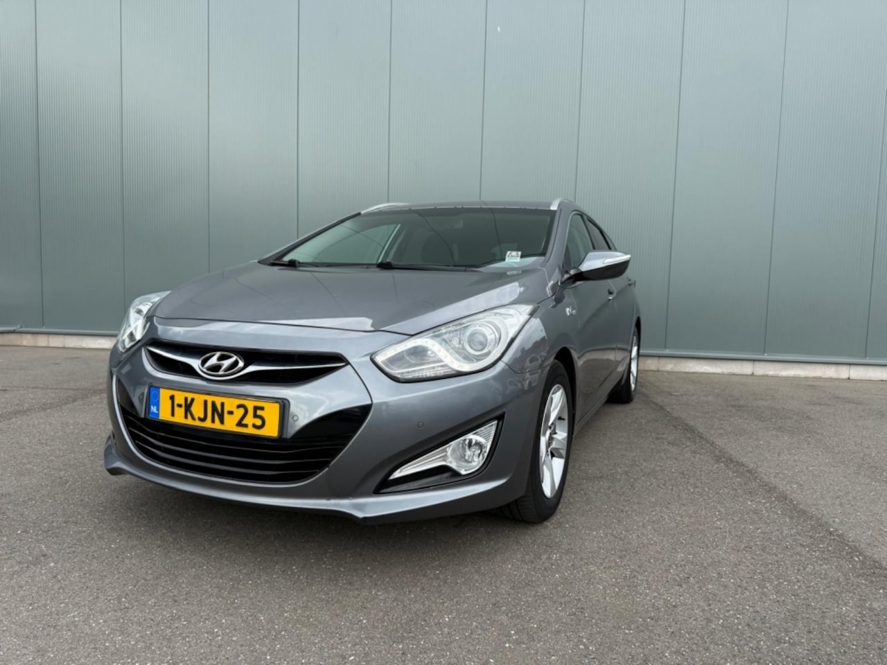 Hyundai i40 Wagon - 1.6 GDI B. Bns Ed. CAMERA / KEYLESS / NAP ! - AutoWereld.nl
