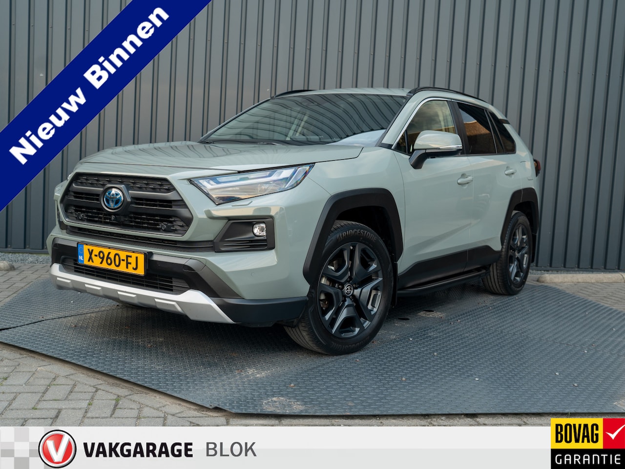 Toyota RAV4 - 2.5 Hybrid AWD ADVENTURE | Bearlock | Trekhaak afnb. | 360 Camera | BSM | Prijs Rijklaar!! - AutoWereld.nl