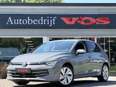 Volkswagen Golf - 1.5 eTSI Life Edition | Facelift | Camera | CarPlay | LED | ACC
