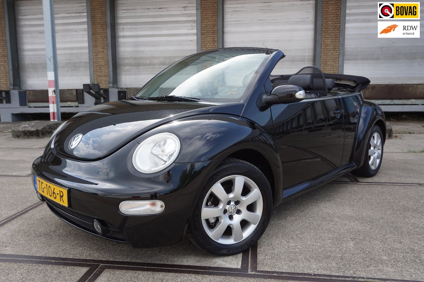 Volkswagen New Beetle Cabriolet - 1.6 - AutoWereld.nl