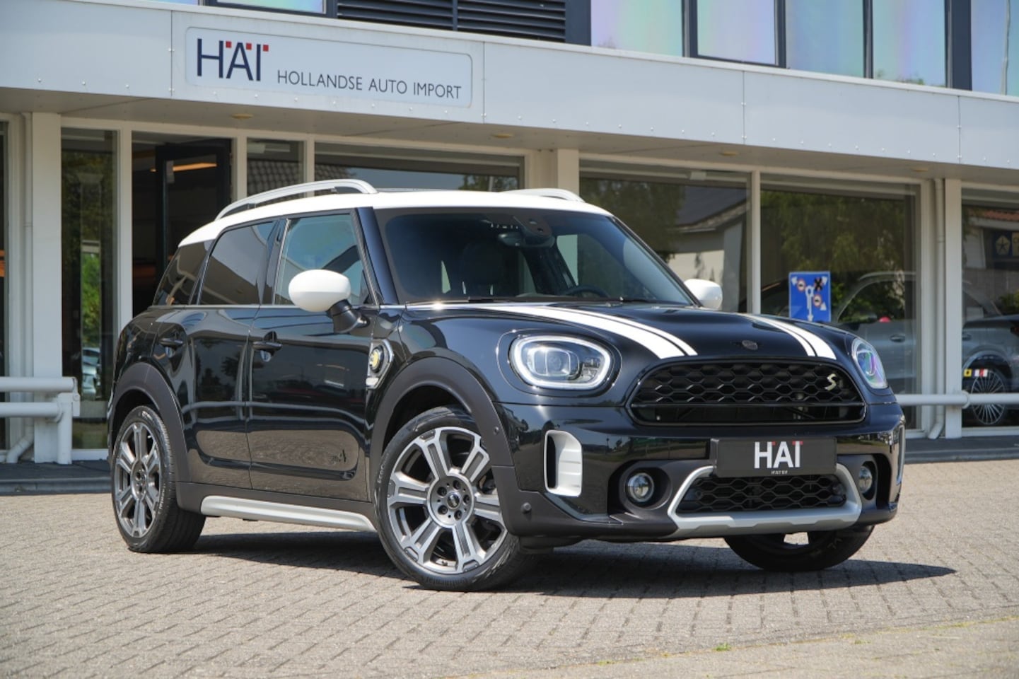 MINI Countryman - Mini 1.5 Cooper S E All4 Yours I PANO I ACC I 19 inch I Head-Up - AutoWereld.nl