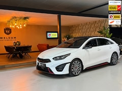 Kia Pro cee'd - ProCeed 1.6 T-GDi GT Facelift|Trekhaak|Pano|Camera|Memory|Alcantara|StuurVW|StoelVW|JBL Au