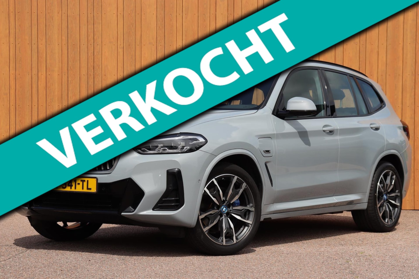 BMW X3 - XDrive30e M-Sport org. NL leer+vw camera's el.klep - AutoWereld.nl