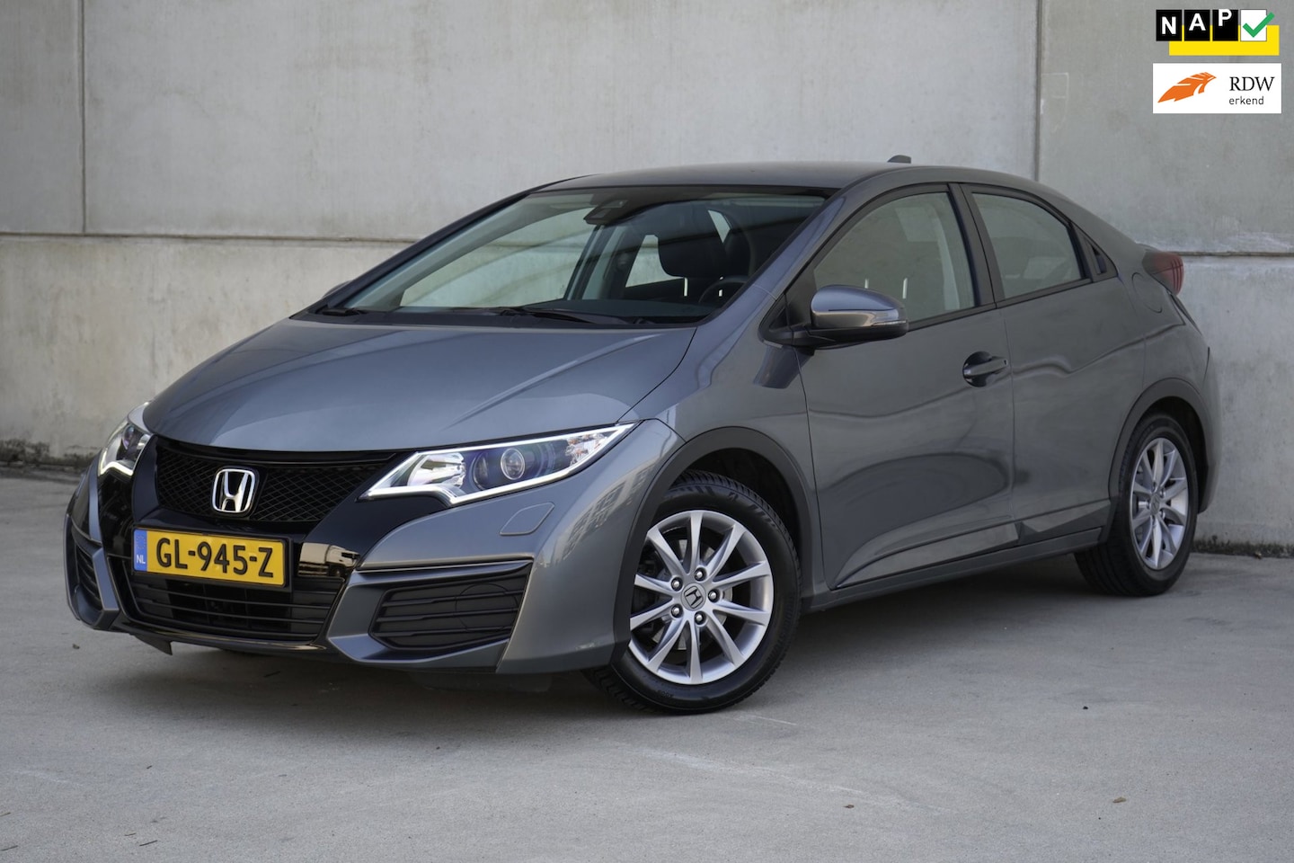 Honda Civic - 1.4 Comfort 1.4 Comfort, Lage km-stand!, Origineel NL, NAP - AutoWereld.nl