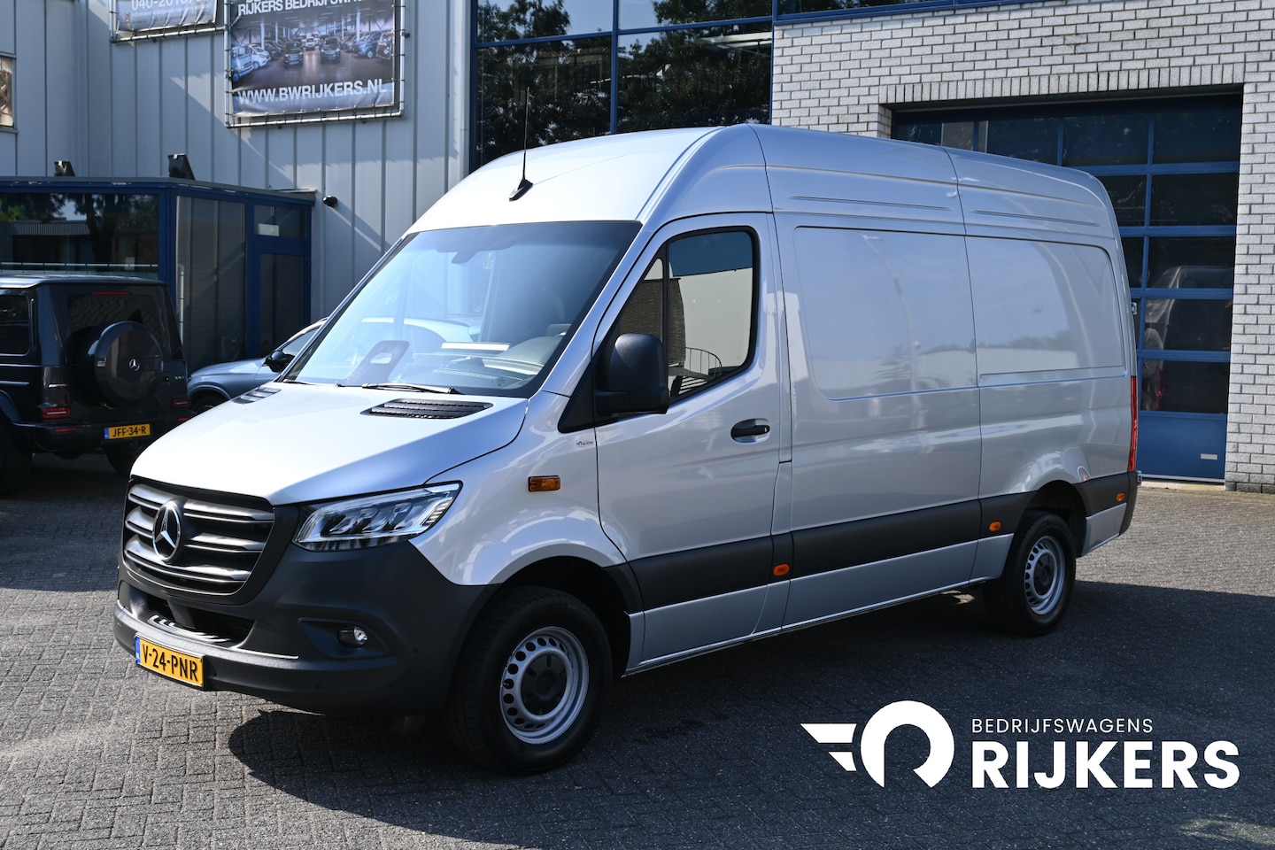 Mercedes-Benz Sprinter - 317 CDI Pro L2H2 LED, Geveerde stoel, Navigatie met camera - AutoWereld.nl