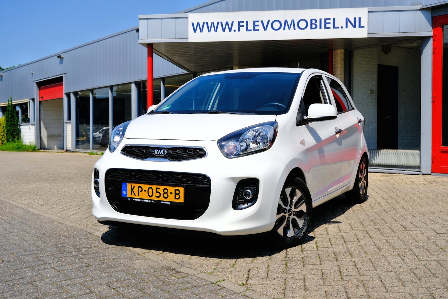 Kia Picanto - 1.0 CVVT ComfortPlusLine Navigator 5-drs Navi|Clima|Cam|LMV - AutoWereld.nl