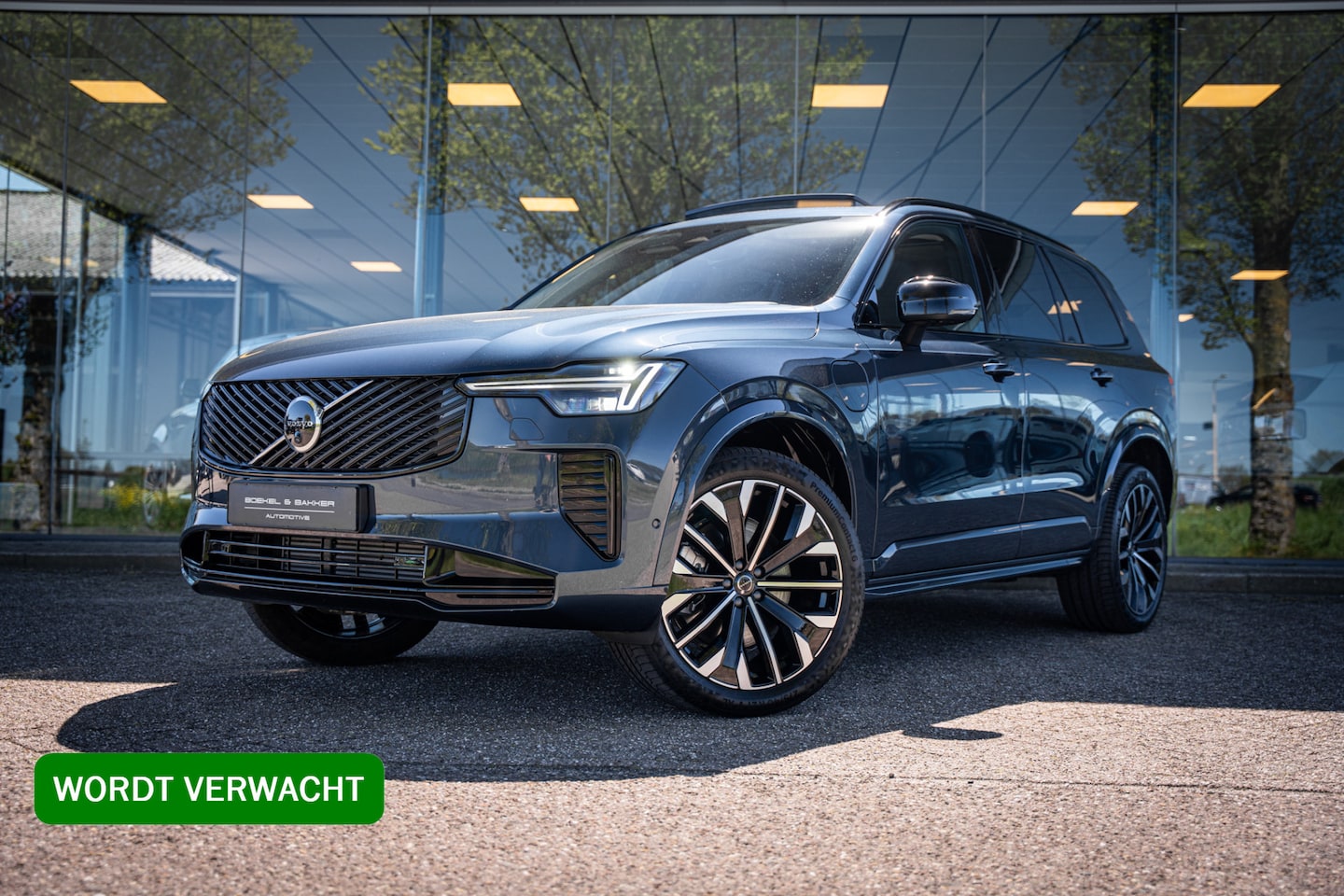 Volvo XC90 - 2.0 T8 Plug-in hybrid AWD Plus Dark ** Panodak ** Harman/Kardon ** - AutoWereld.nl