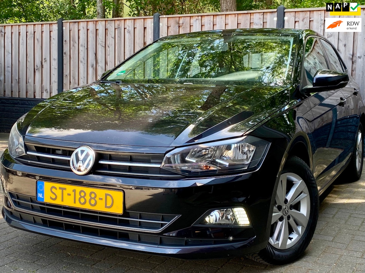 Volkswagen Polo - 1.0 TSI Comfortline NL AUTO I DEALER ONDERHOUDEN I AIRCO I NETTE AUTO - AutoWereld.nl