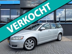 Volvo V50 - 1.6 D2 Momentum Airco Pdc Trekhaak Bliz Bluetooth Dealer Onderhouden
