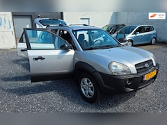 Hyundai Tucson - 2.0i Active Airco Nette auto