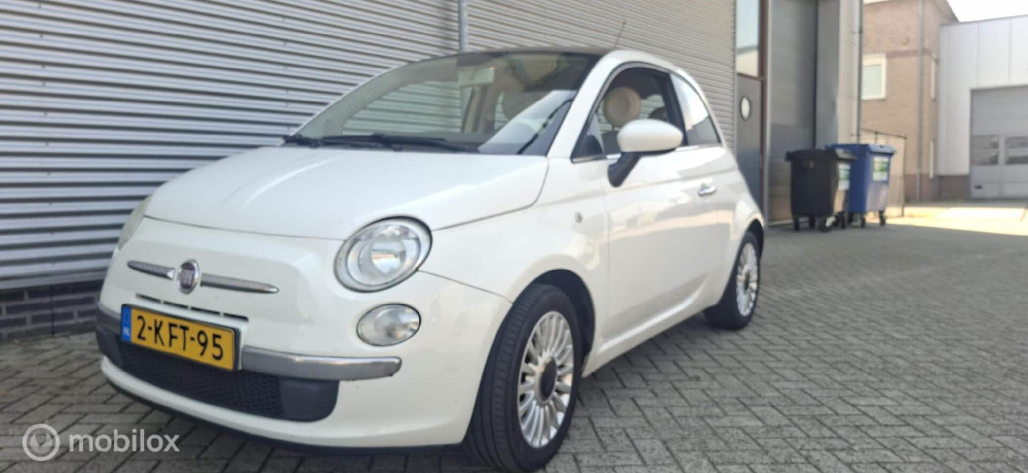 Fiat 500 - 1.2 Rosa met panorama dak - AutoWereld.nl