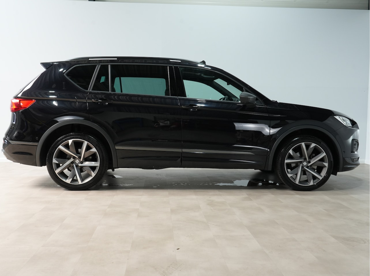 SEAT Tarraco - 1.5 TSI DSG FR Business Intense 7p. | Full-Option | Panorama | Trekhaak | Kuipstoelen 276 - AutoWereld.nl