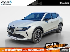 Alfa Romeo Junior - Elettrica 54 kWh | 96% SOH | Parkeer sensoren | Adaptieve cruise control | Apple Carplay &