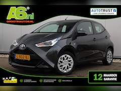Toyota Aygo - 1.0 VVT-i x-play Automaat Carplay Android/Navigatie Achteruitrijcamera Airco LED