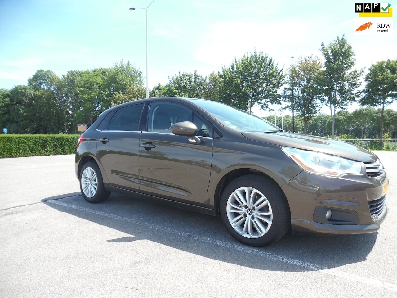 Citroën C4 - 1.2 PureTech Exclusive - AutoWereld.nl