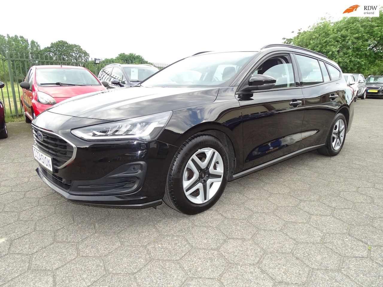 Ford Focus Wagon - 1.0 EcoBoost Connected AUTOMAAT/AIRCO/NAV/BT/LMV - AutoWereld.nl