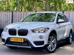 BMW X1 - SDrive18i High Executive Automaat I Navi I APK I Achteruit Camera I Nette Auto