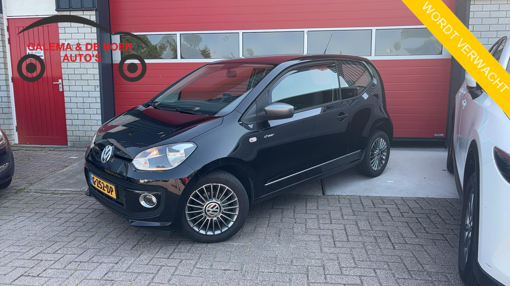 Volkswagen Up! - 1.0 high up! BLUETOOTH / NAVI / ELEK RAMEN / DRIEM VV - AutoWereld.nl