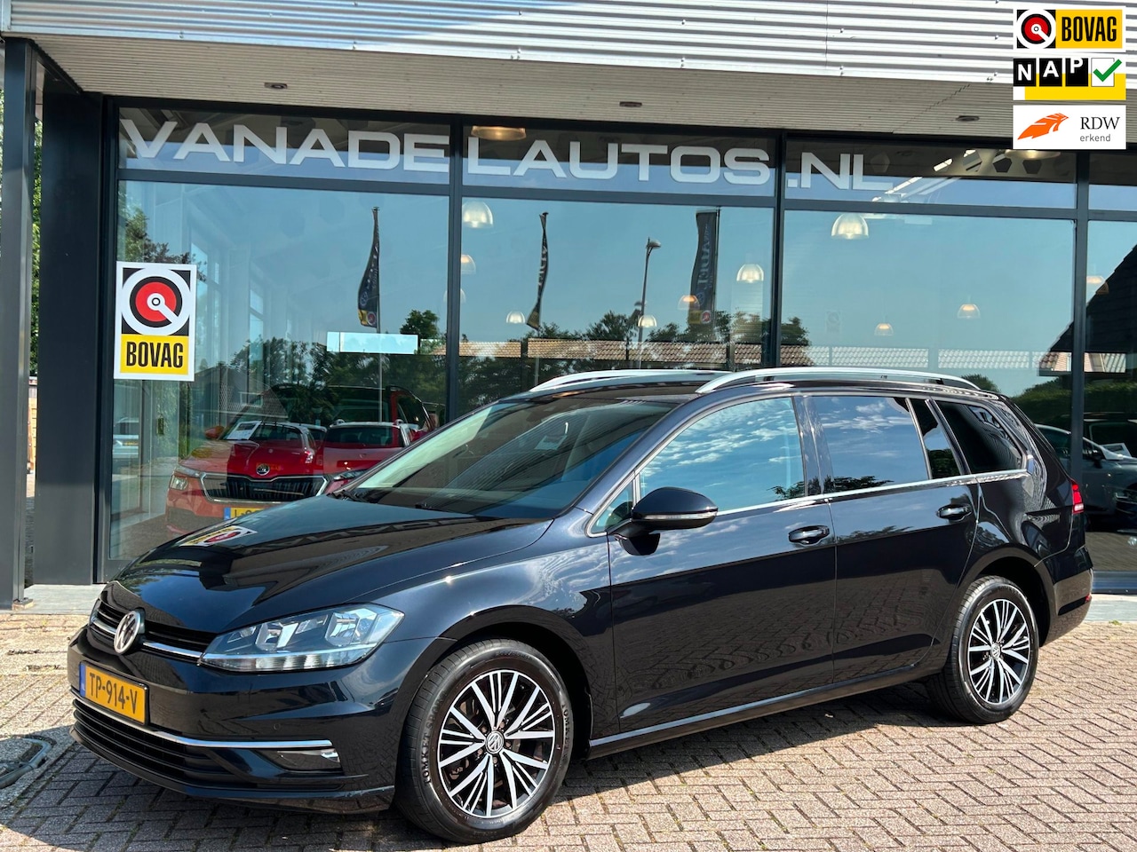 Volkswagen Golf Variant - 1.5 TSI Highline App-Connect Adap. Cruise Navi Trekhaak NL-Auto NAP Dealeronderhouden! - AutoWereld.nl