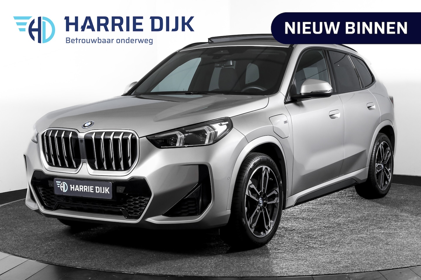 BMW X1 - xDrive25e 245 PK | M-Sport | Premium Pack | S/K-Panodak | Elek. Trekhaak | Dig. Cockpit | - AutoWereld.nl