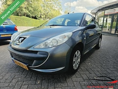 Peugeot 206 - 1.1 XR