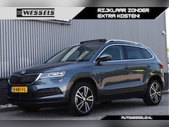 Skoda Karoq - 1.5 TSI ACT Business Edition Plus Panorama, Wegkl. trekhaak, Adaptive cruise, Stoelverwarm