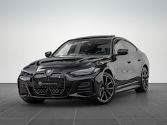 BMW i4 - eDrive40 High Executive 84 kWh M-Pakket M-sportstoelen Schuif/kantel HuD