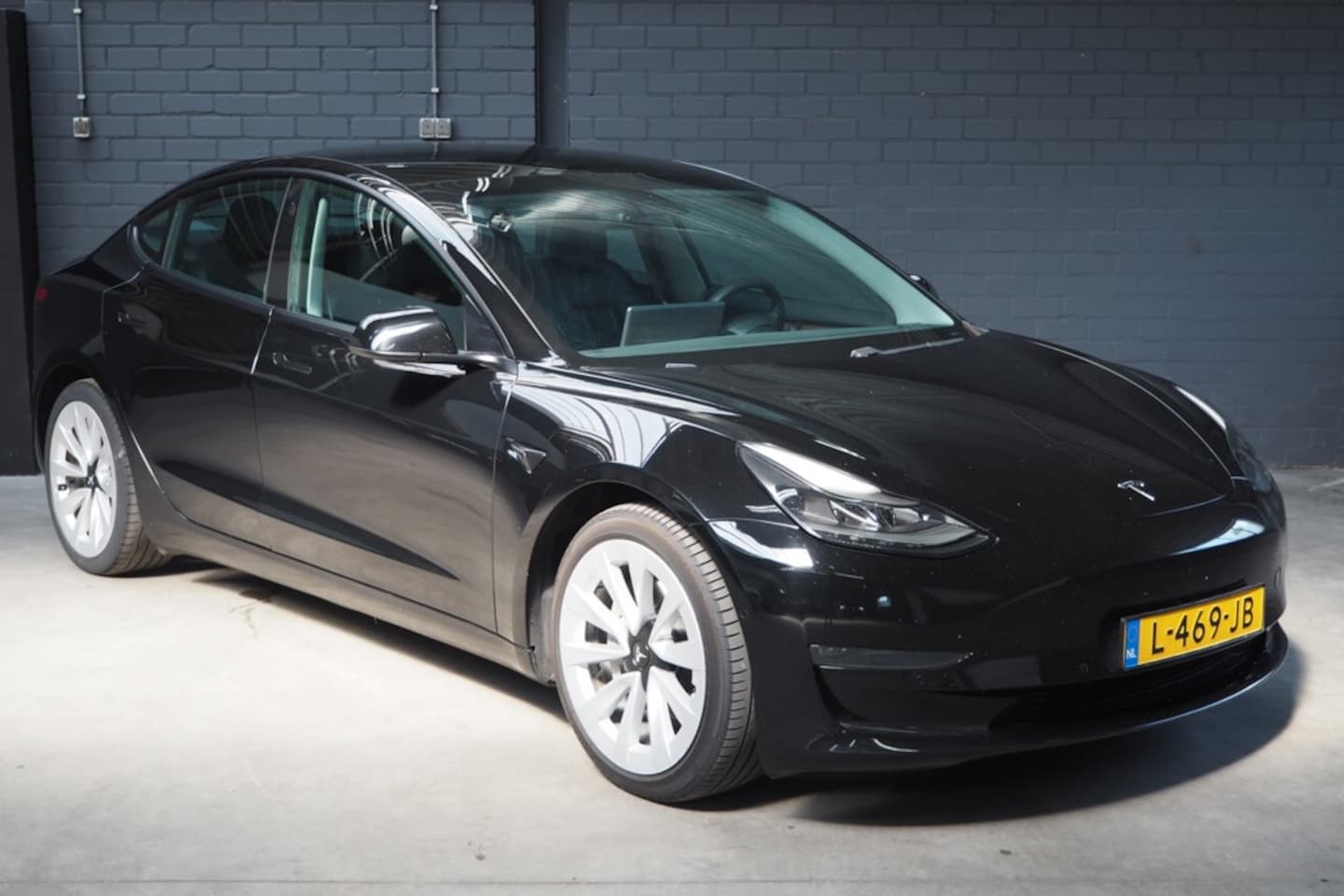 Tesla Model 3 - Long Range RWD Long Range AWD 75 kWh - AutoWereld.nl