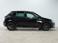 Skoda Fabia - 1.0 TSI Sport business | Panorama | Keyless | Camera | Stoelverw. 60