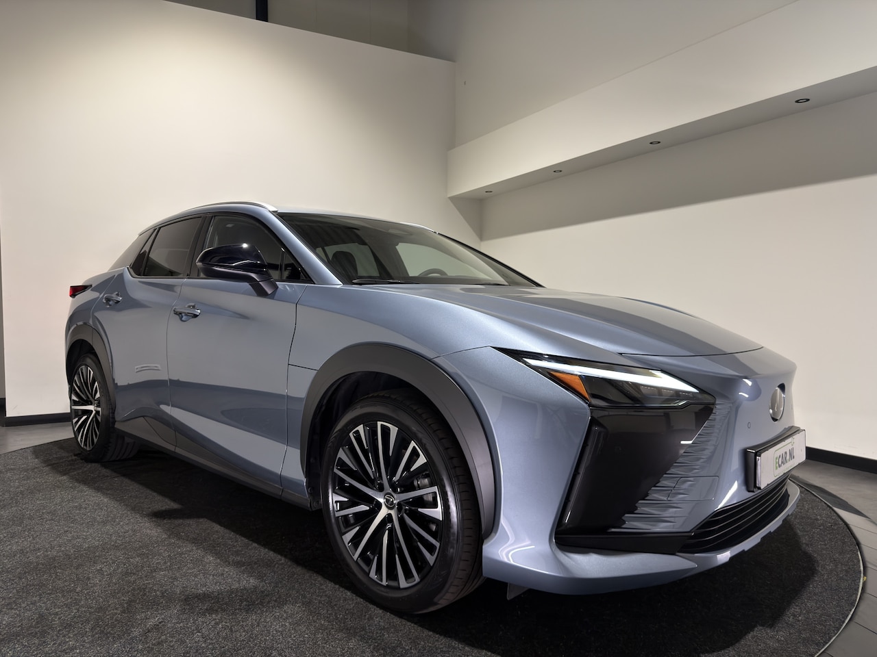 Lexus RZ - 450e Executive Line 71 kWh | Leder interieur | Stoelen gekoeld & verwarmd | LMV 20" | Soh - AutoWereld.nl