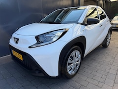 Toyota Aygo X - 1.0 Airco DAB/Carplay/Adaptive cruise