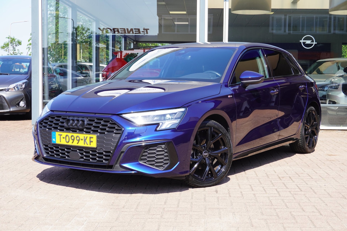 Audi A3 Sportback - 35 TFSI S edition Automaat | 3x Sline | CarPlay | Vol opties | Dealerauto | Inruil mogelij - AutoWereld.nl
