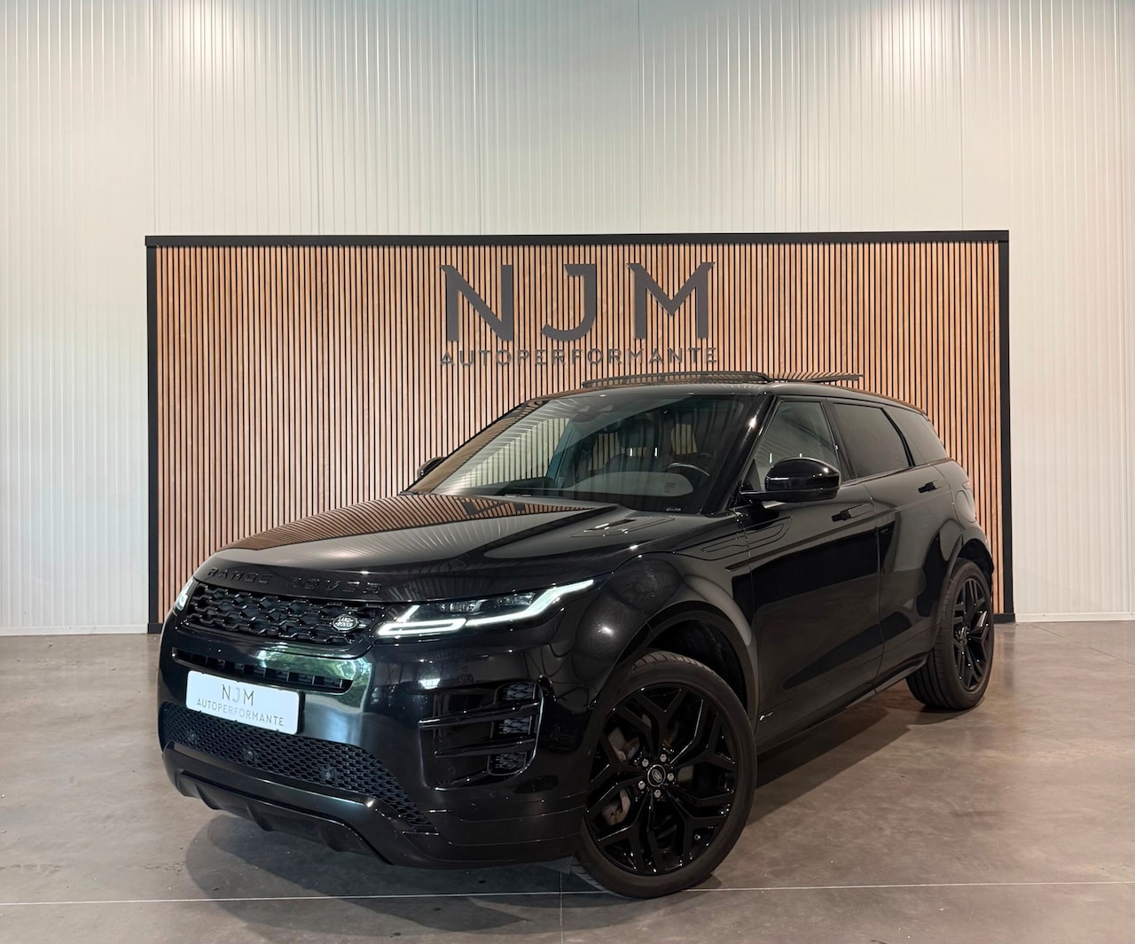 Land Rover Range Rover Evoque - 1.5 P300e AWD R-Dynamic HSE|Pano|Camera|Carplay - AutoWereld.nl