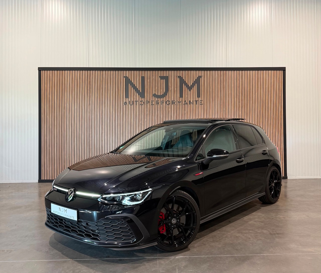 Volkswagen Golf - 2.0 TSI GTI|Pano|HuD|Keyless|Carplay - AutoWereld.nl