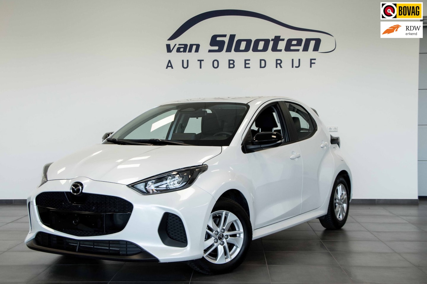 Mazda 2 Hybrid - 1.5 |AdaptiveCruise|Camera|CarPlay|ParelmoerLak|Zelfde als de Toyota Yaris Hybride - AutoWereld.nl