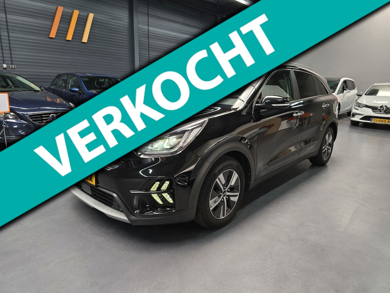 Kia Niro - 1.6 GDi Hybrid ExecutiveLine LEDER OPEN DAK LED STOELVERWARMING & VERKOELING NAP NL AUTO - AutoWereld.nl