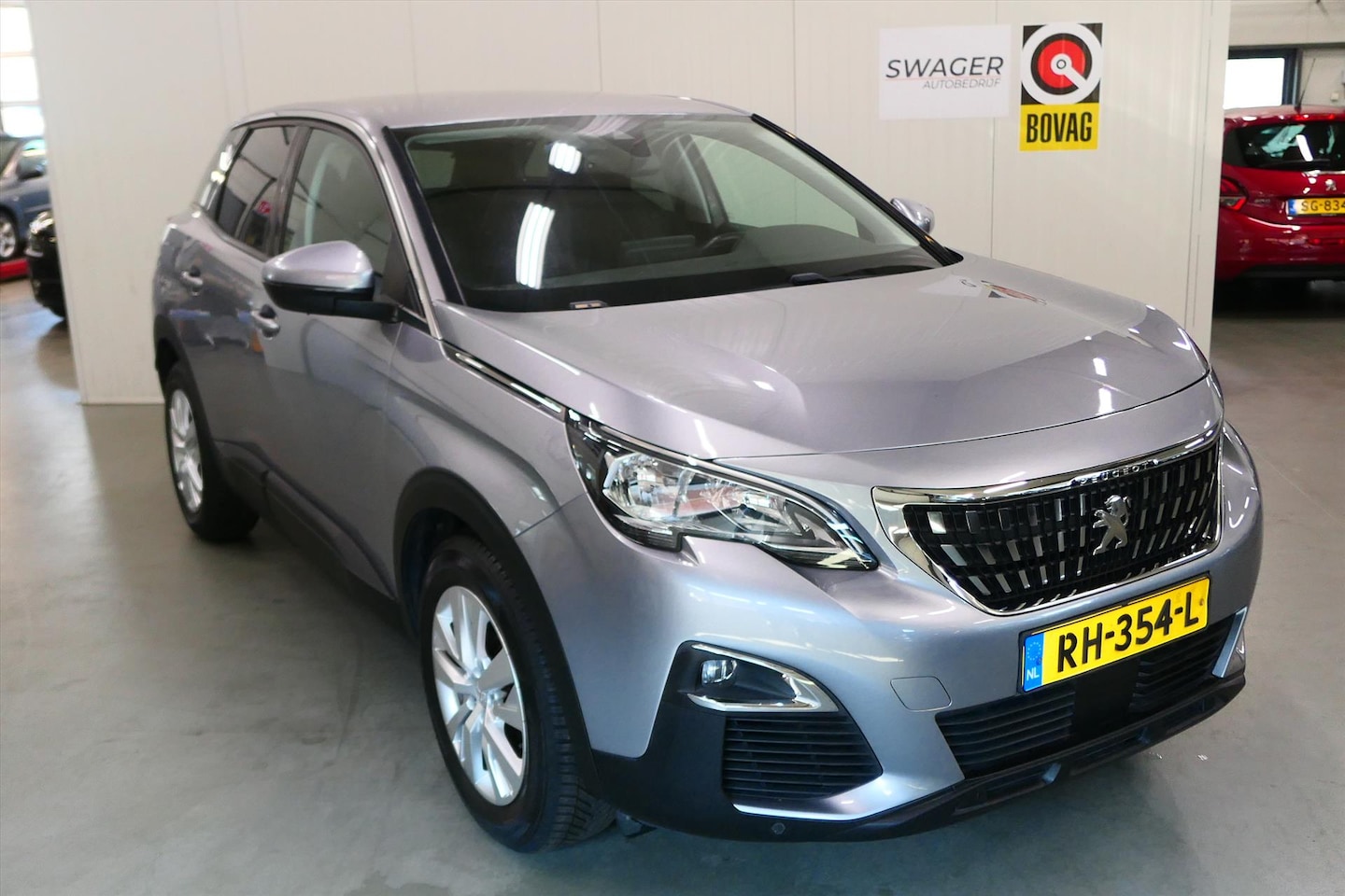 Peugeot 3008 - 1.2 PureTech Blue Lease Executive 1.2 PureTech 130pk Blue Lease Executive (Goed onderhouden) - AutoWereld.nl
