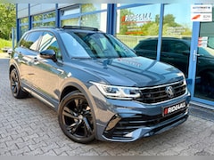 Volkswagen Tiguan - 1.5 TSI 3x R-LINE/PANO/CARPLAY/CAMERA