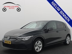Volkswagen Golf - 1.0 eTSI Life AUTOMAAT / TREKHAAK / SFEER / CARPLAY / NAVI / CLIMA / PDC / ACC / DAB+ / NL