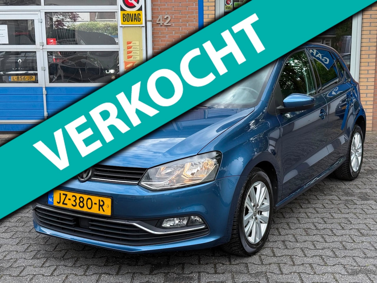 Volkswagen Polo - 1.4 TDI Comfortline AUTOMAAT | Lage KM. stand NAP | Parkeersens. V+A+Camera | Apple CarPla - AutoWereld.nl