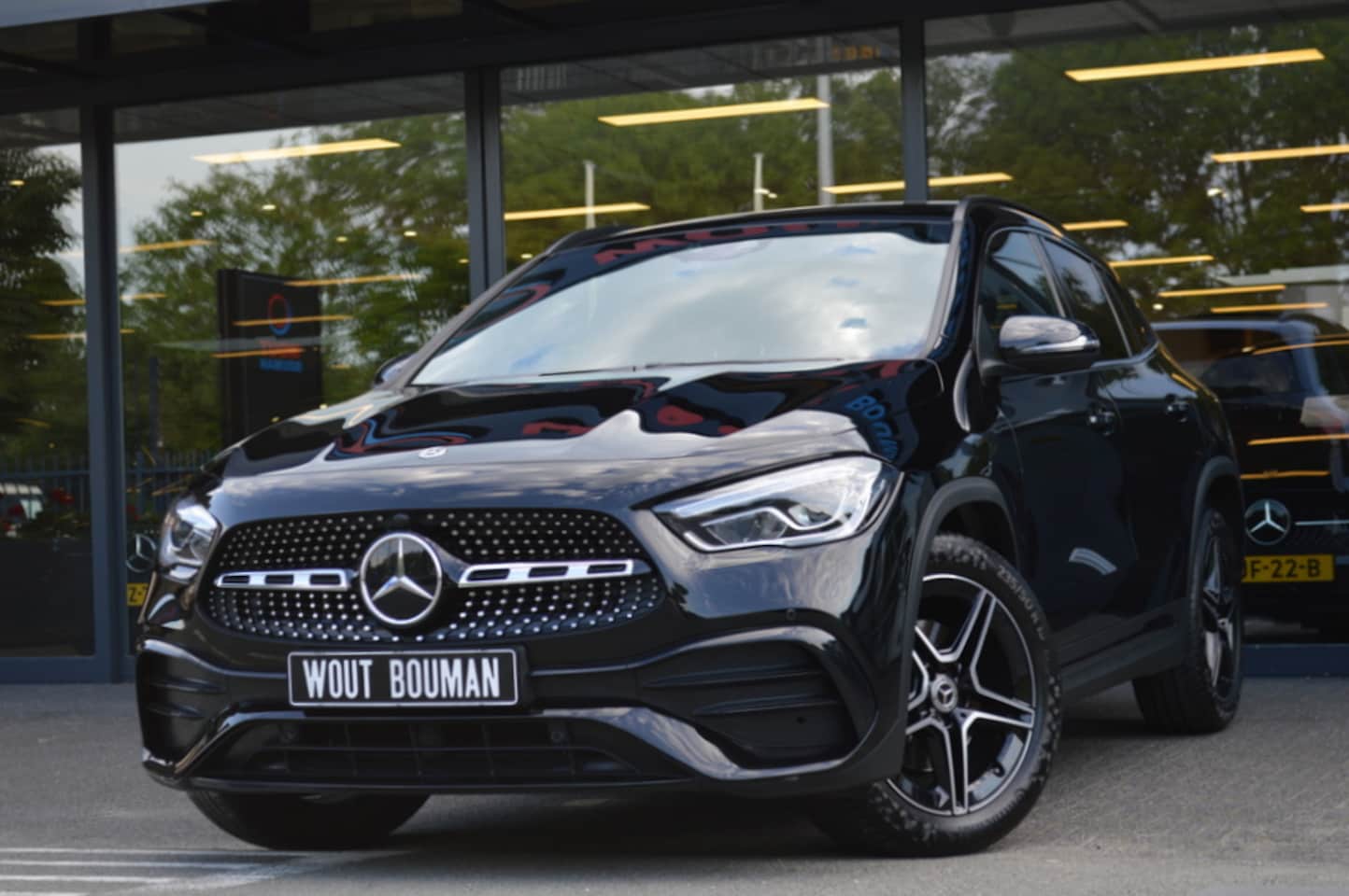 Mercedes-Benz GLA-Klasse - 250 e AMG Led Panorama Memory Distronic Camera Night Trekhaak Pdc - AutoWereld.nl