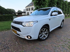 Mitsubishi Outlander - 2.0 PHEV Instyle+ Leer Schuif/Kanteldak Achteruitrijcamera Stoelverwarming Ecc Cruisecontr