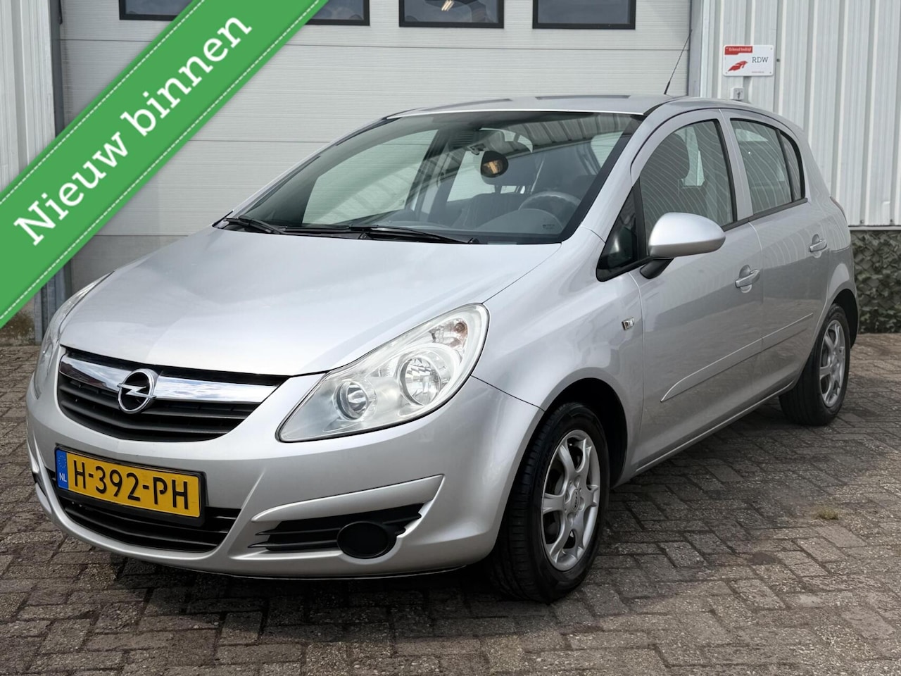 Opel Corsa - 1.2-16V Essentia Airco nieuwe Apk - AutoWereld.nl